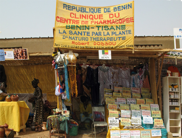 Verskaufsstand für afrikanische Medizin